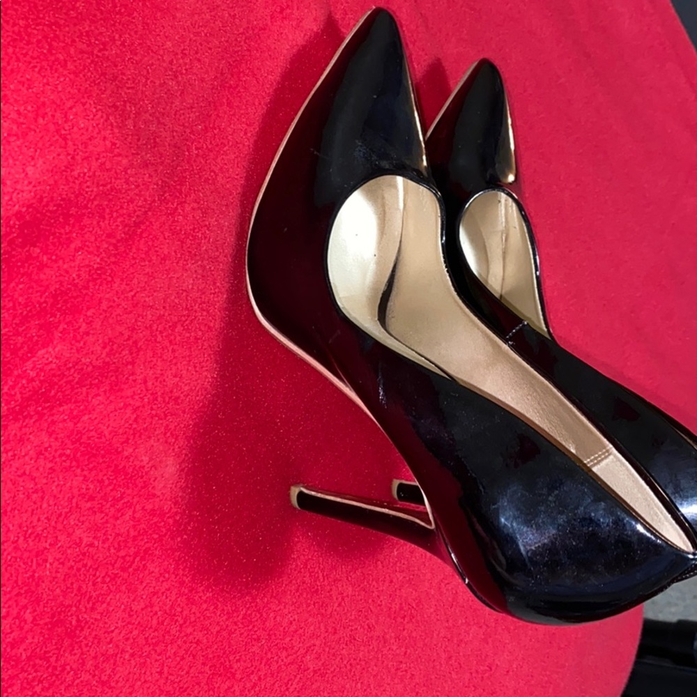 Heels - Picture 2 of 3